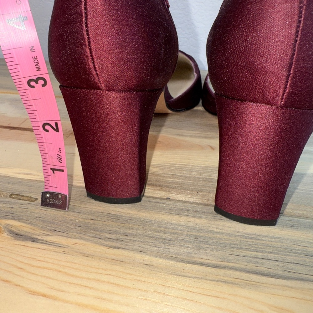 Nina Burgundy Silk Dress Shoe 7 M - Picture 6 of 12